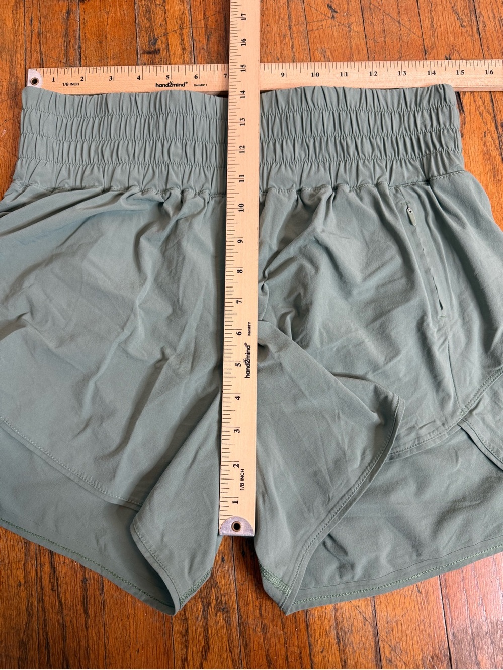 Outdoor Voices Womens Lightspeed 4” Shorts In Laurel Green Size Large - Picture 8 of 9